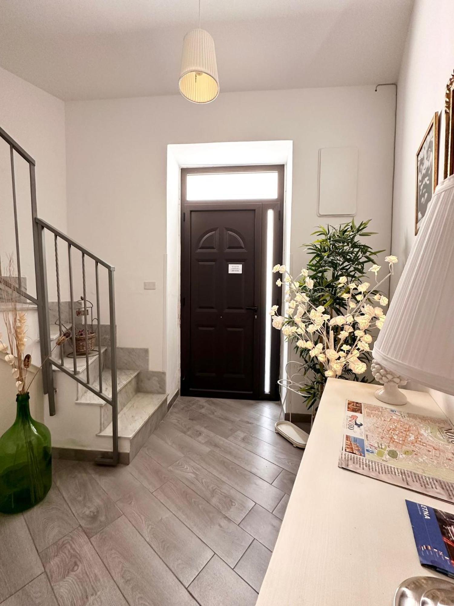 Lilly'S Home نوتو المظهر الخارجي الصورة